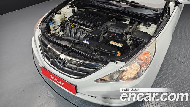 Hyundai Sonata 2011 — photo 6