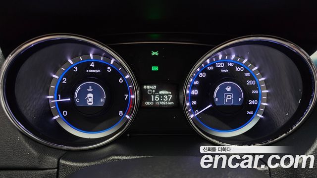 Hyundai Sonata 2011 — photo 8