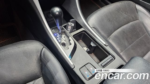 Hyundai Sonata 2011 — photo 9