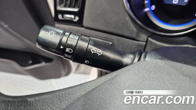Hyundai Sonata 2011 — photo 16