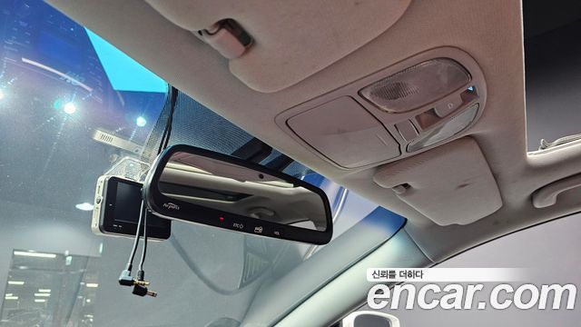 Hyundai Sonata 2011 — photo 18