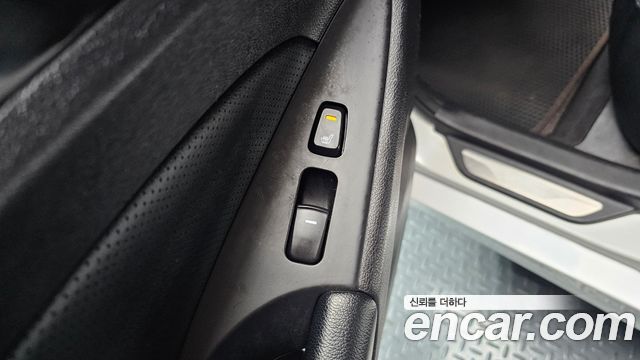 Hyundai Sonata 2011 — photo 19