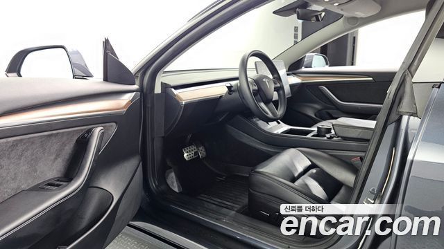 Tesla Model 3 2022 — photo 17