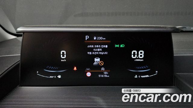 Hyundai Staria 2023 — photo 8