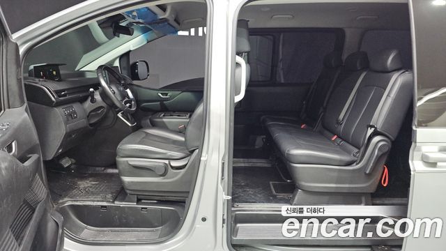 Hyundai Staria 2023 — photo 12