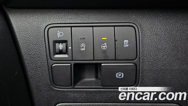 Hyundai Staria 2023 — photo 18