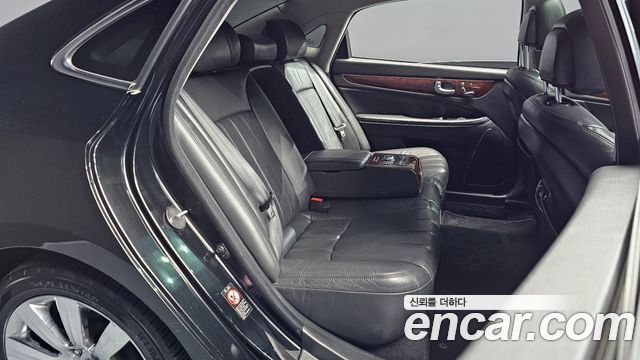 Hyundai Equus 2012 — photo 11