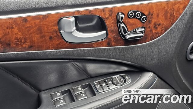 Hyundai Equus 2012 — photo 17