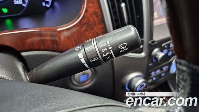 Hyundai Equus 2012 — photo 18