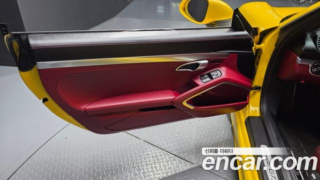 Porsche 718 2020 — photo 14