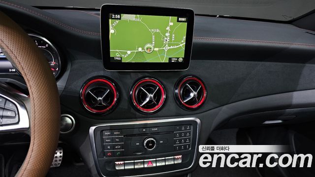 Mercedes-Benz CLA-Class 2017 — photo 14