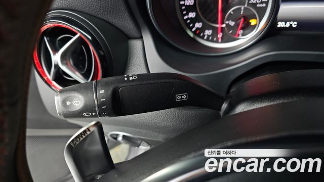 Mercedes-Benz CLA-Class 2017 — photo 17
