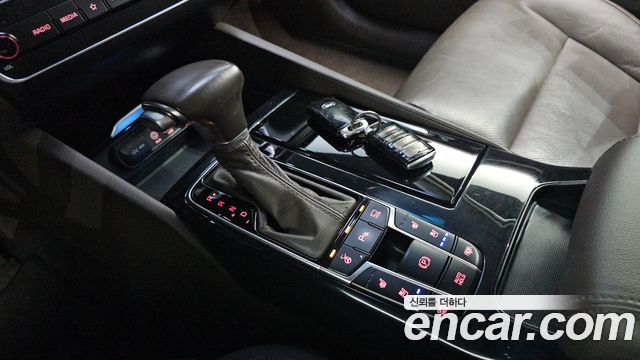 Kia K7 2018 — photo 12
