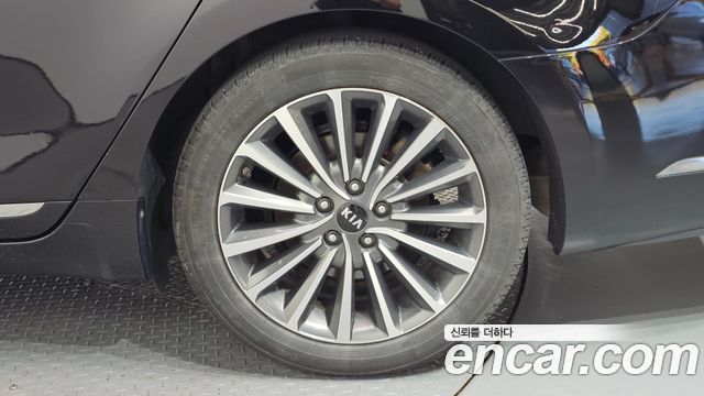 Kia K7 2018 — photo 7