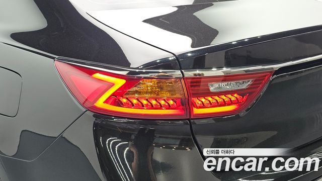 Kia K7 2018 — photo 9
