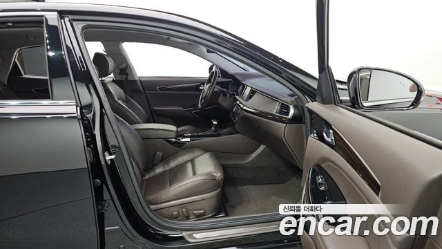 Kia K7 2018 — photo 16