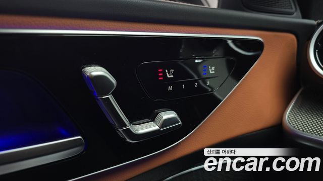 Mercedes-Benz C-Class 2024 — photo 30