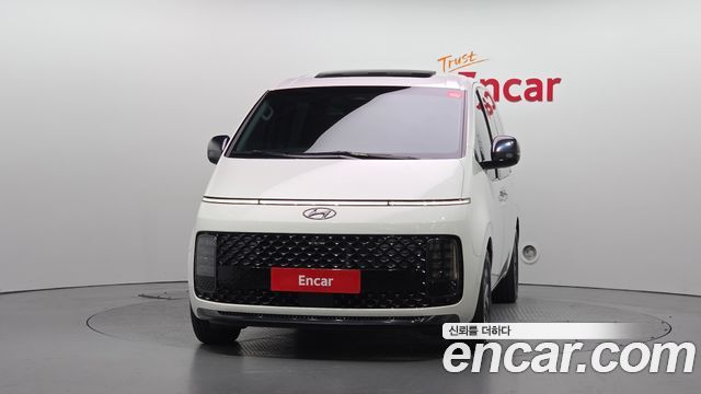 Hyundai Staria 2024 — photo 3