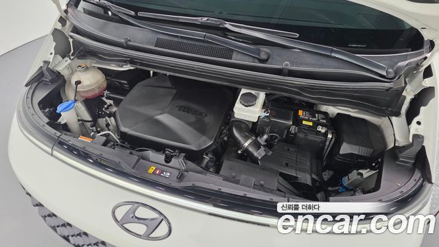 Hyundai Staria 2024 — photo 6