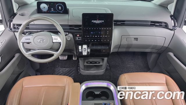 Hyundai Staria 2024 — photo 10
