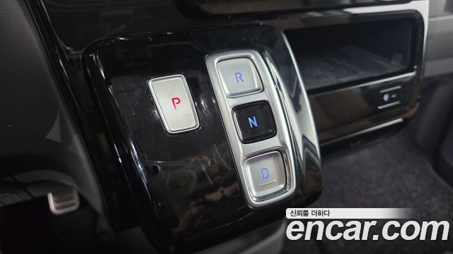 Hyundai Staria 2024 — photo 12