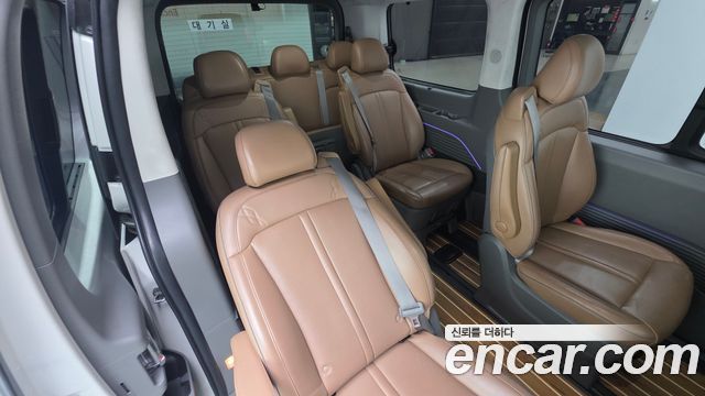 Hyundai Staria 2024 — photo 17