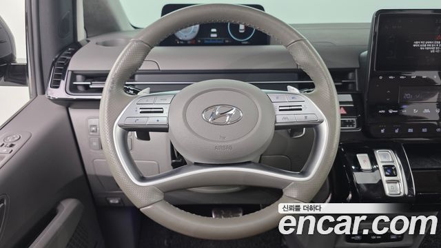 Hyundai Staria 2024 — photo 21