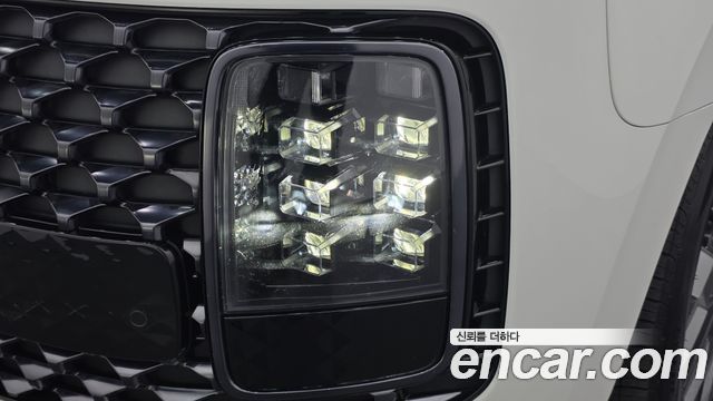 Hyundai Staria 2024 — photo 8