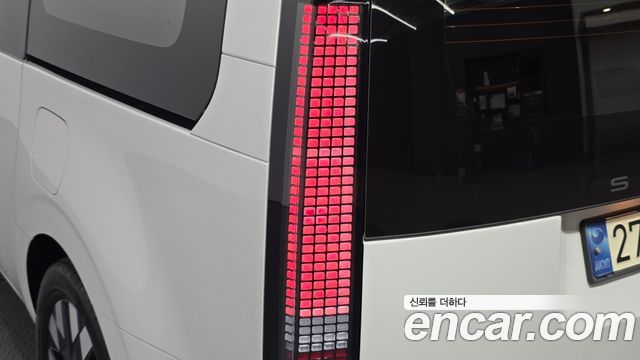 Hyundai Staria 2024 — photo 9