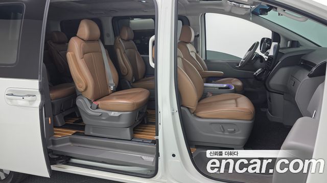 Hyundai Staria 2024 — photo 30