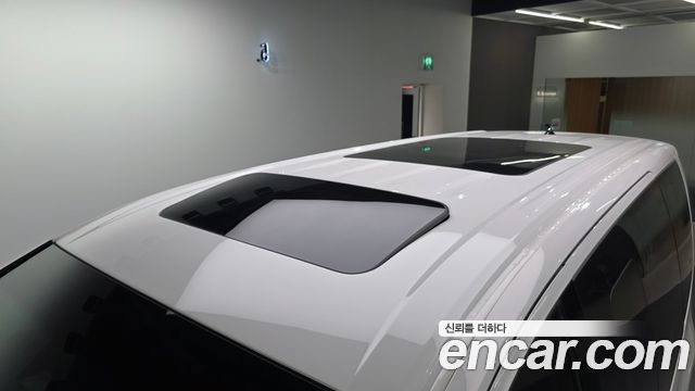 Hyundai Staria 2024 — photo 34