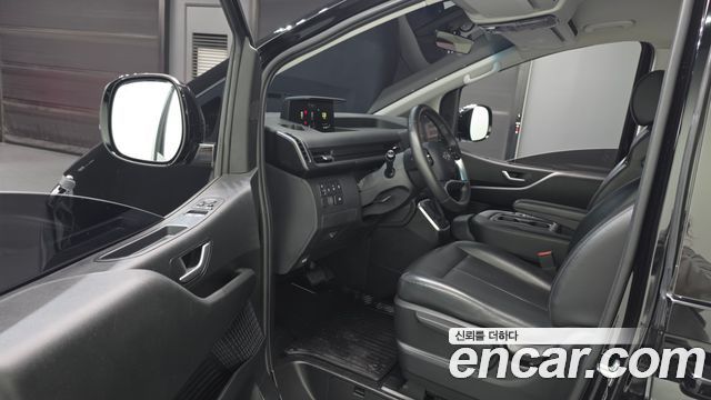 Hyundai Staria 2023 — photo 10