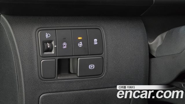 Hyundai Staria 2023 — photo 16