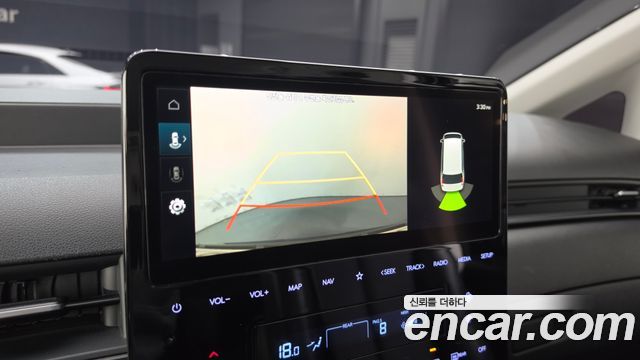 Hyundai Staria 2023 — photo 18