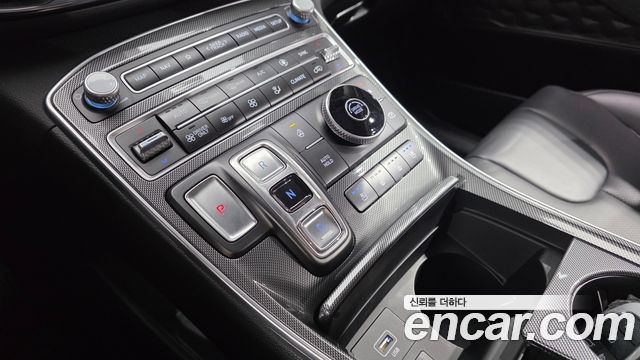 Hyundai Santafe 2022 — photo 12
