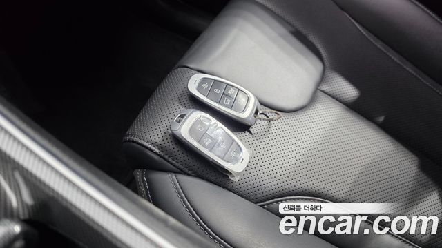 Hyundai Santafe 2022 — photo 22