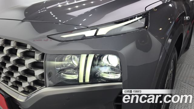 Hyundai Santafe 2022 — photo 8