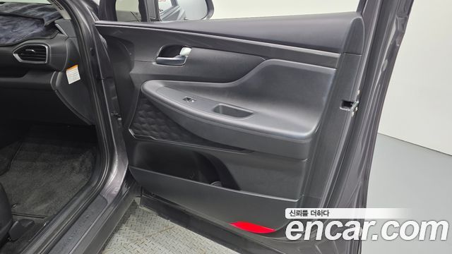 Hyundai Santafe 2022 — photo 14