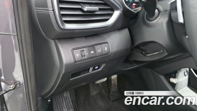 Hyundai Santafe 2022 — photo 28