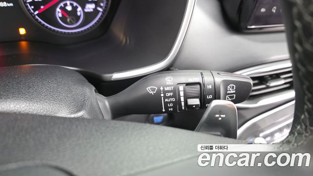 Hyundai Santafe 2022 — photo 29