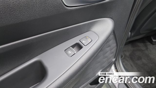 Hyundai Santafe 2022 — photo 30