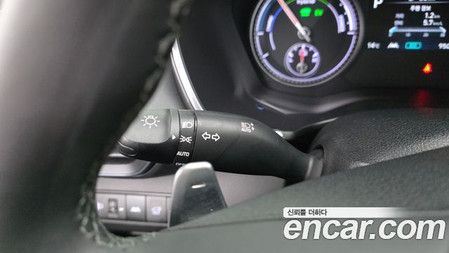 Hyundai Santafe 2022 — photo 33