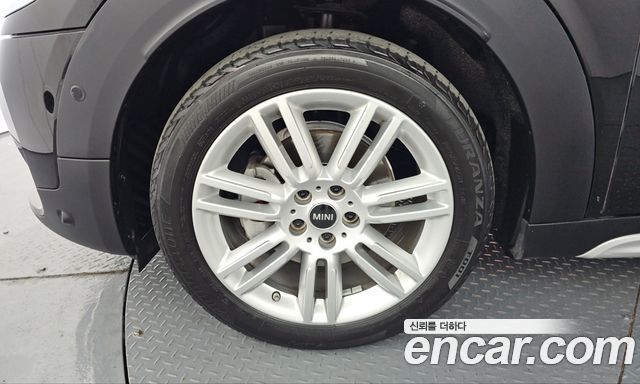 Mini Countryman 2019 — photo 5