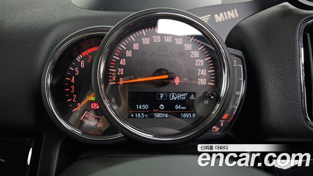 Mini Countryman 2019 — photo 11