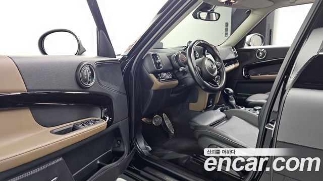 Mini Countryman 2019 — photo 13