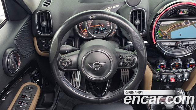 Mini Countryman 2019 — photo 19