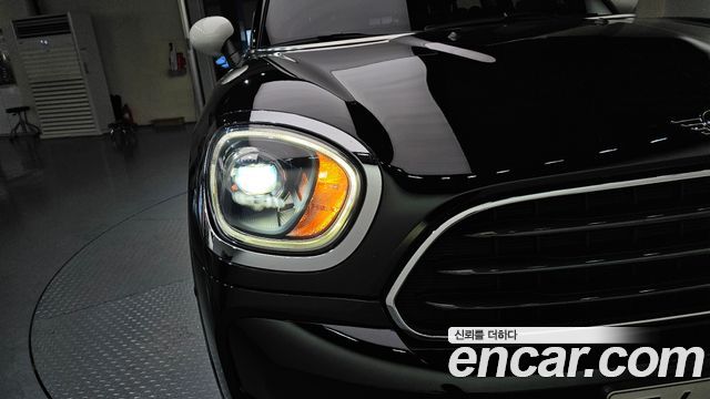 Mini Countryman 2019 — photo 8