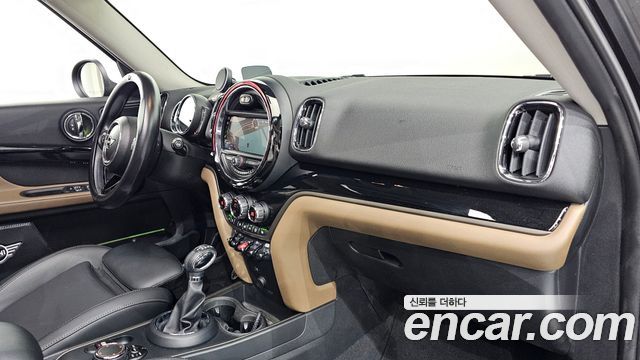 Mini Countryman 2019 — photo 30