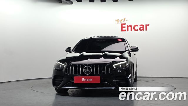 Mercedes-Benz E-Class 2023 — photo 3