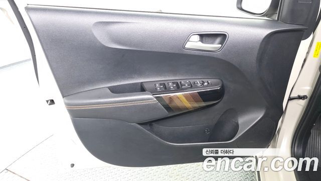 Kia morning 2023 — photo 14